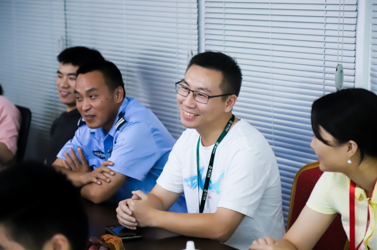 情滿中秋，共話未來。湘江電纜工會(huì)舉行中秋茶話會(huì)